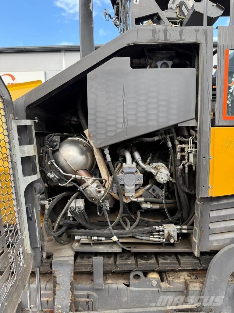 Volvo P 7820 D Finisseur