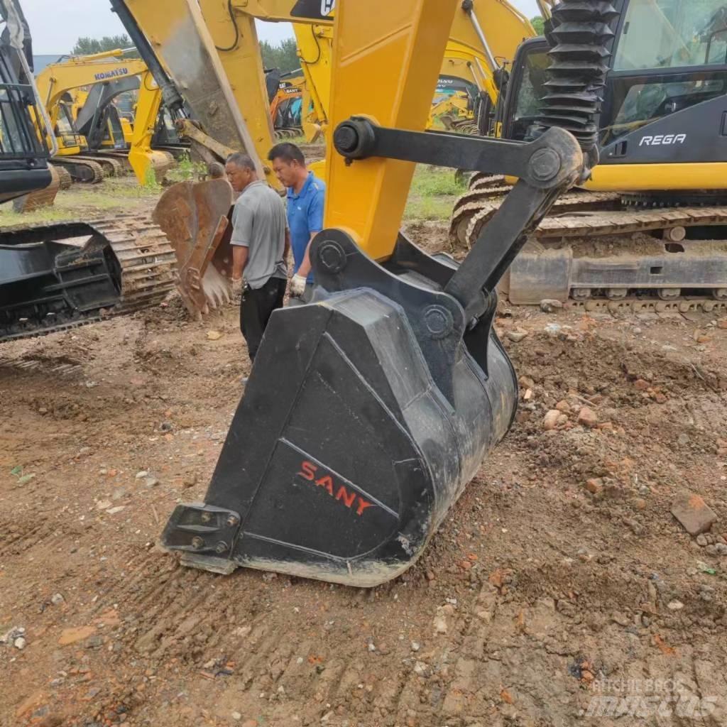 Sany SY 215 C Pelle sur chenilles