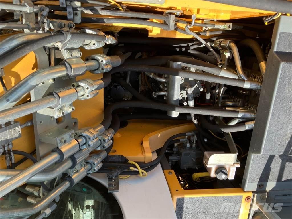 Liebherr R926 Pelle sur chenilles
