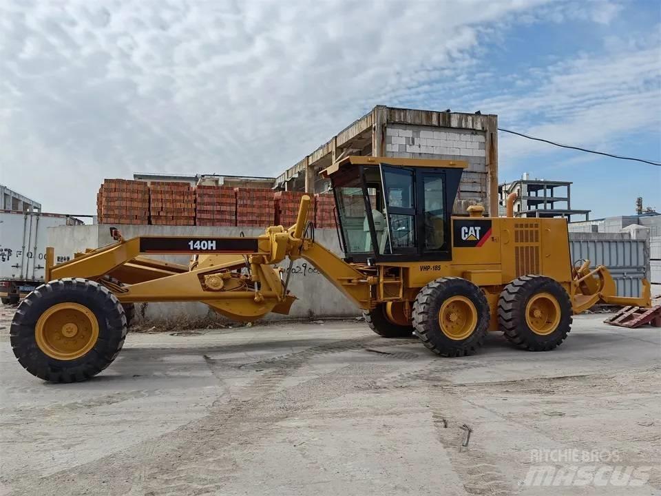 CAT 140H Niveleuse