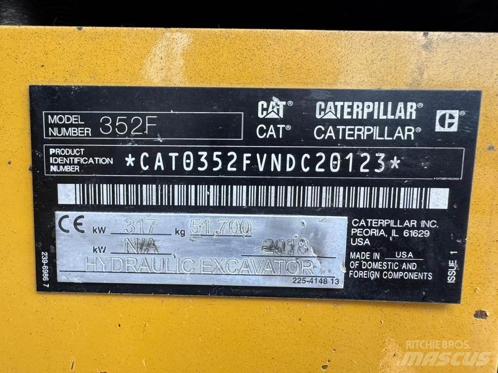 CAT 352F Pelle spéciale