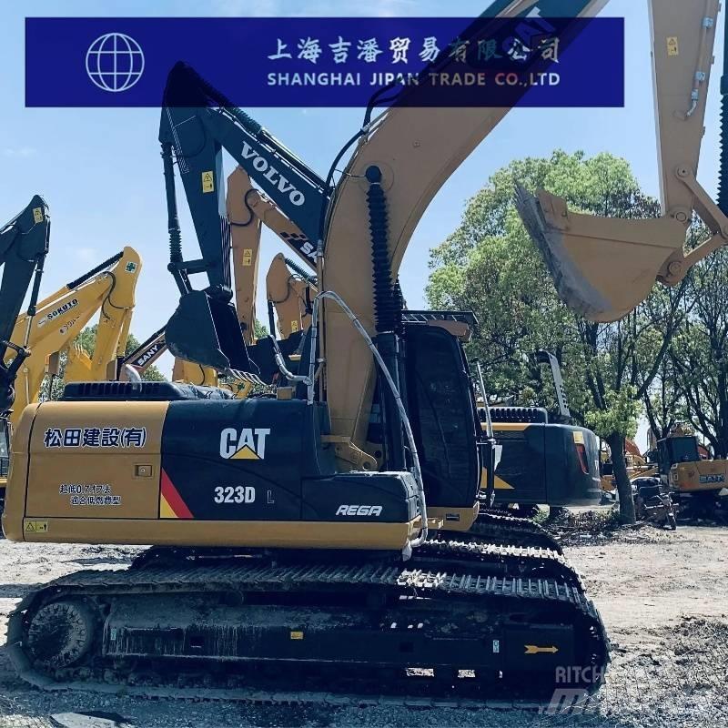 CAT 323 D Pelle sur chenilles