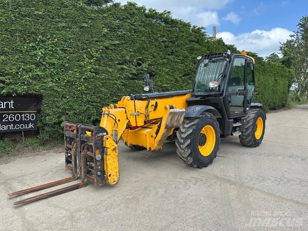 JCB 540-140 Chariot télescopique