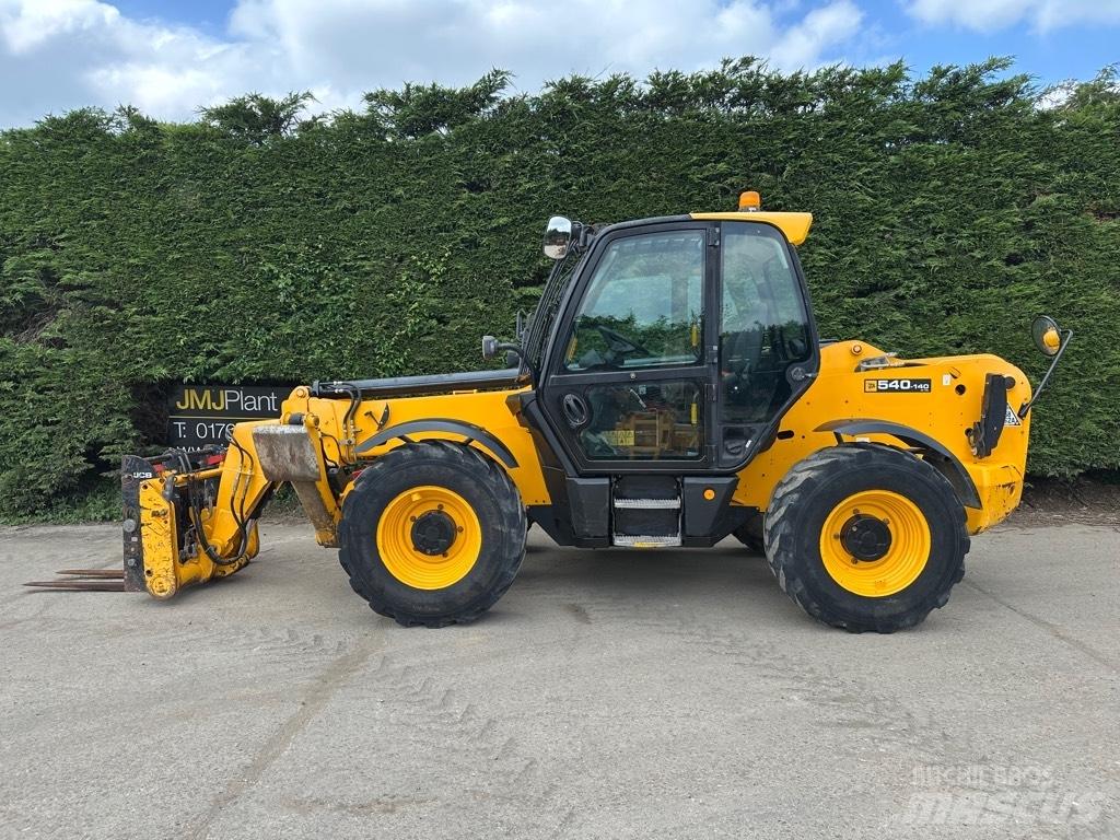 JCB 540-140 Chariot télescopique
