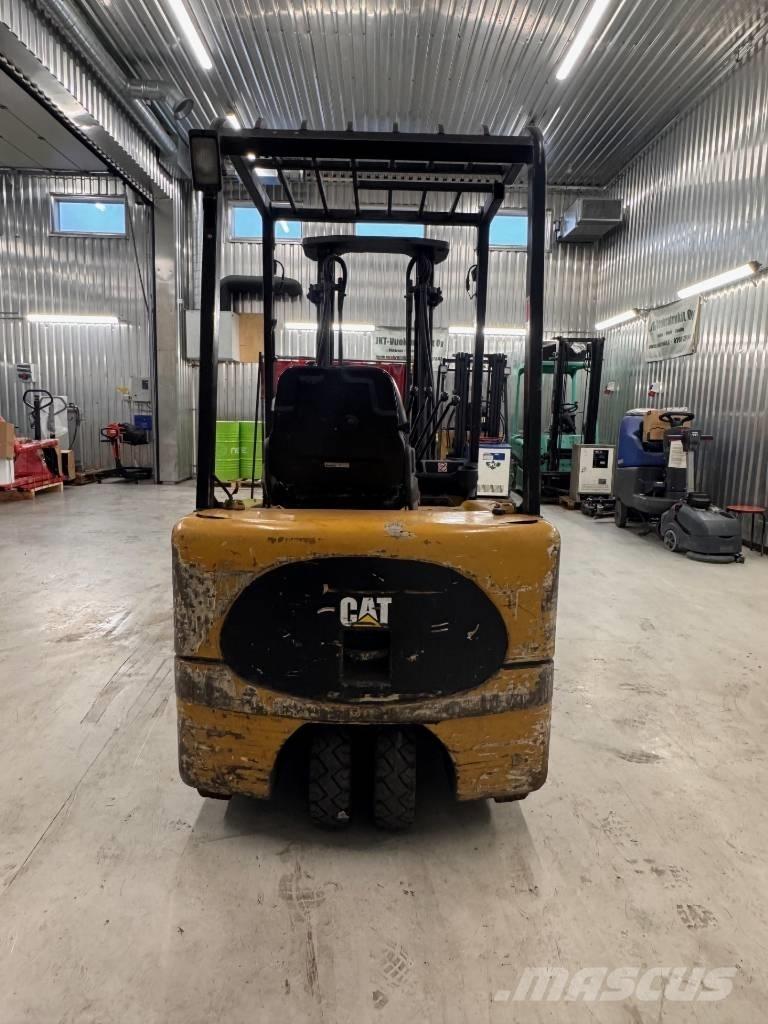 CAT EP 18 KT Chariots élévateurs électriques