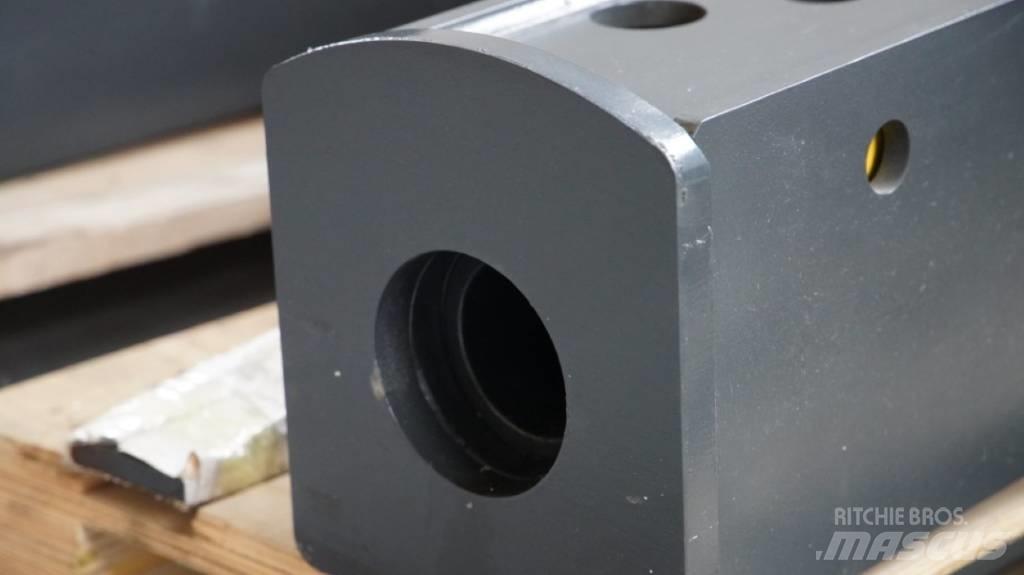 Mustang HM702 Marteau hydraulique