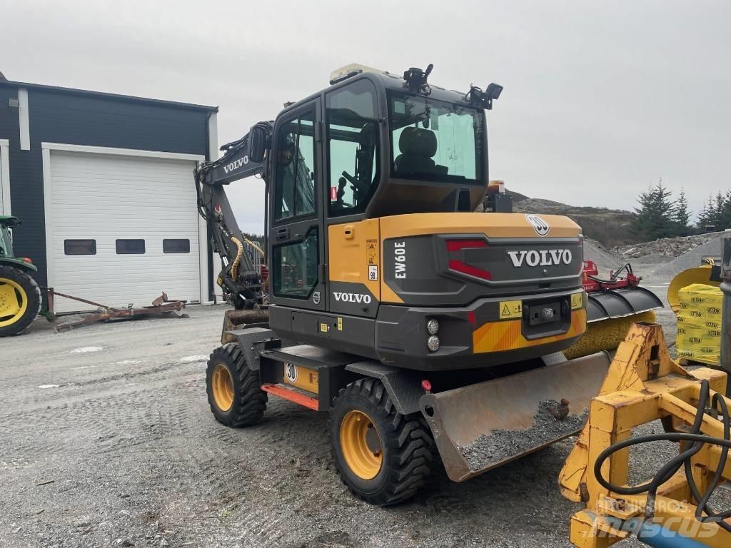 Volvo EW 60 Pelle sur pneus