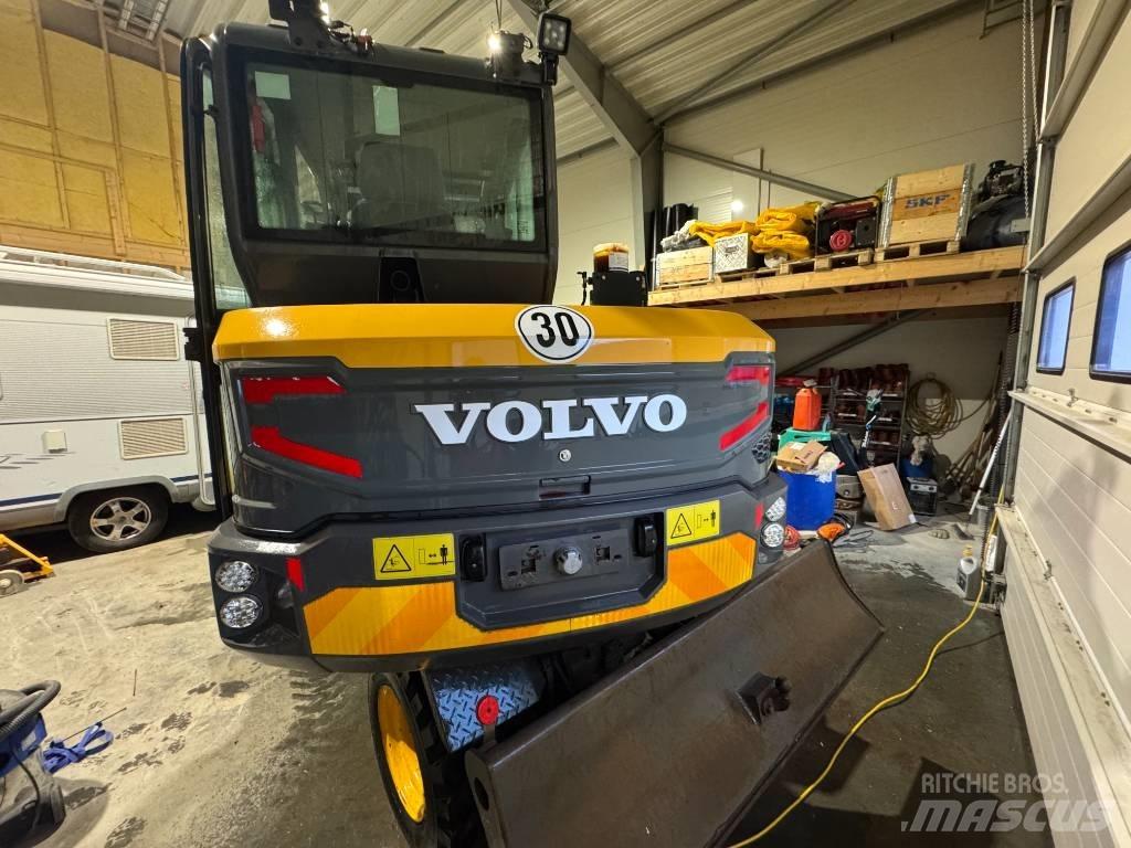Volvo EW 60 Pelle sur pneus