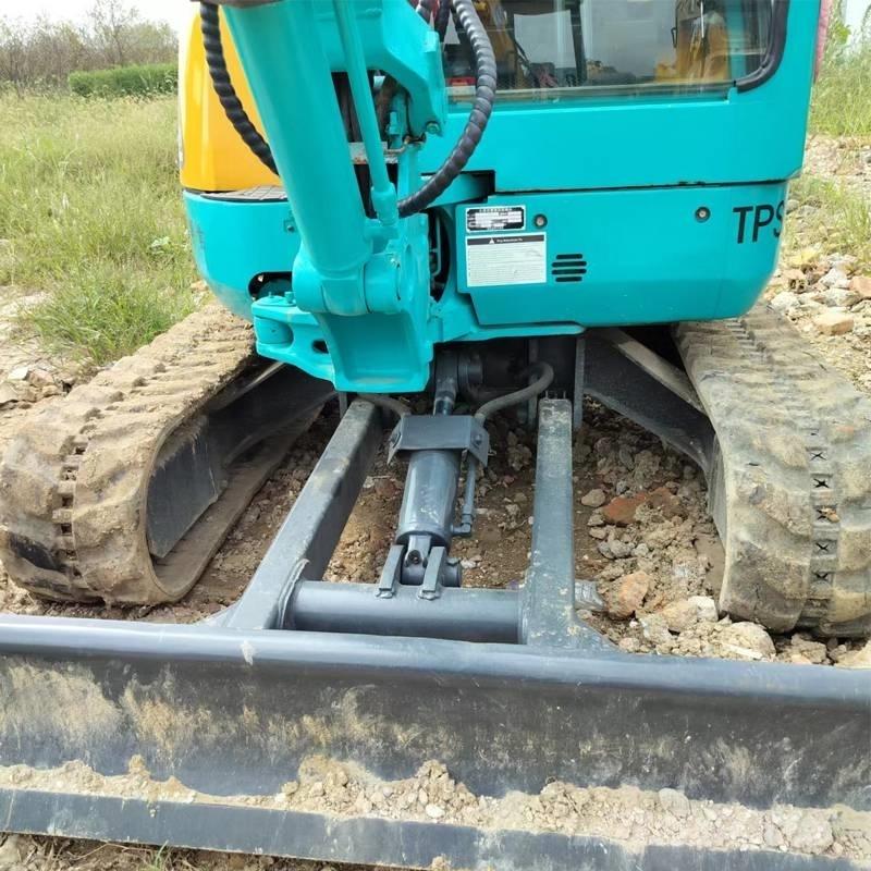 Kubota KX 135 Mini pelle < 7t