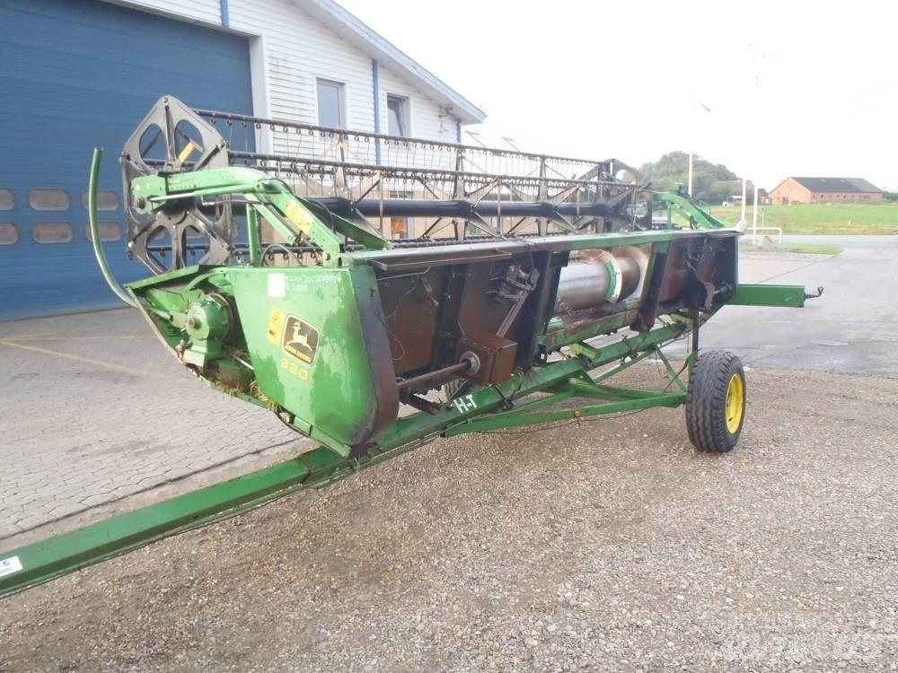 John Deere 920 Tracteur