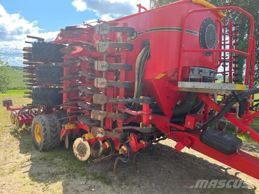 Väderstad SPIRIT600C Semoir combiné