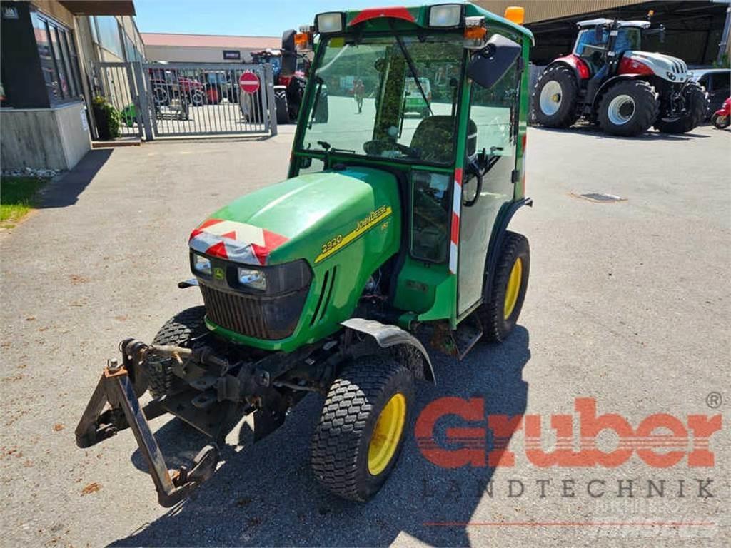 John Deere 2320 Tracteur