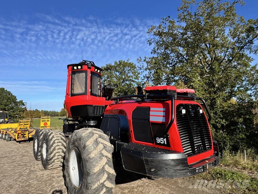 Komatsu 951 Abatteuse