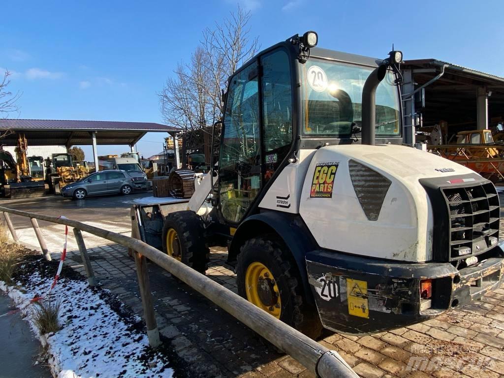 Komatsu WA 70-7 Chargeuse sur pneus