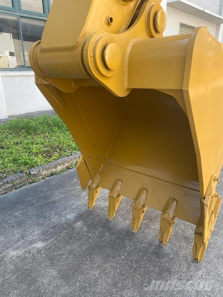 CAT 320 GC Pelle sur chenilles
