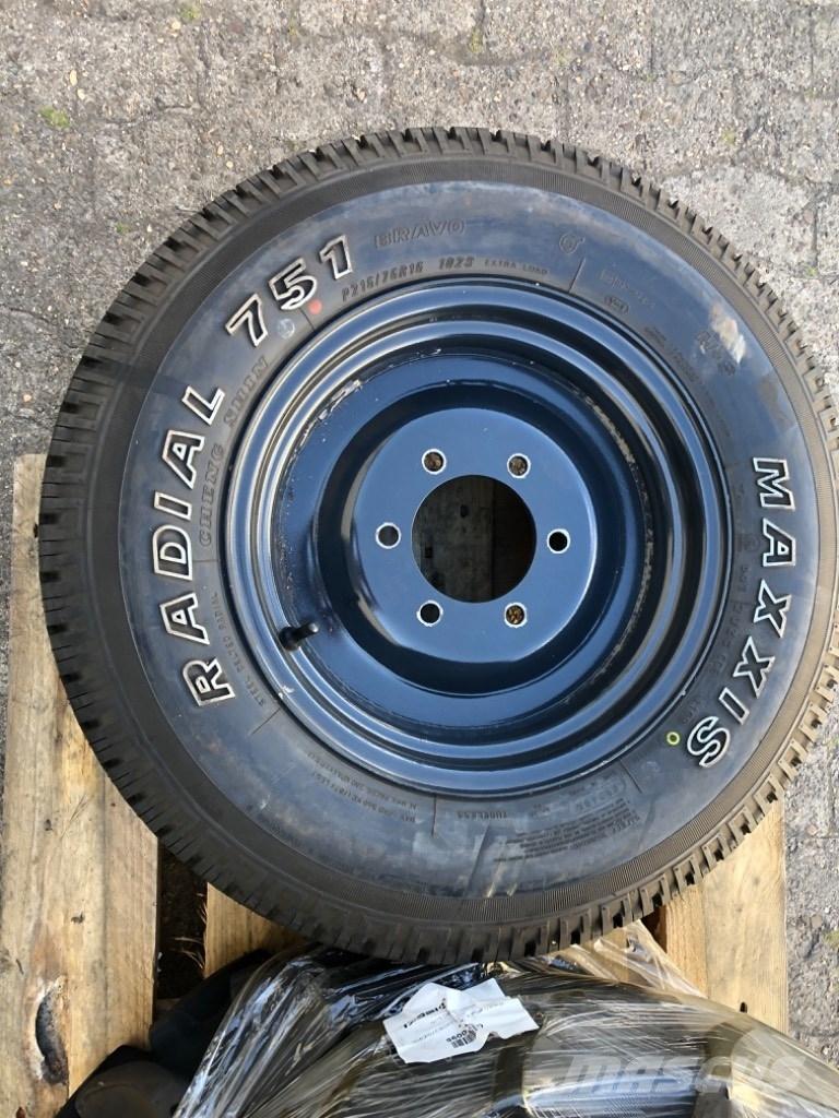 Radial 751 Micro tracteur