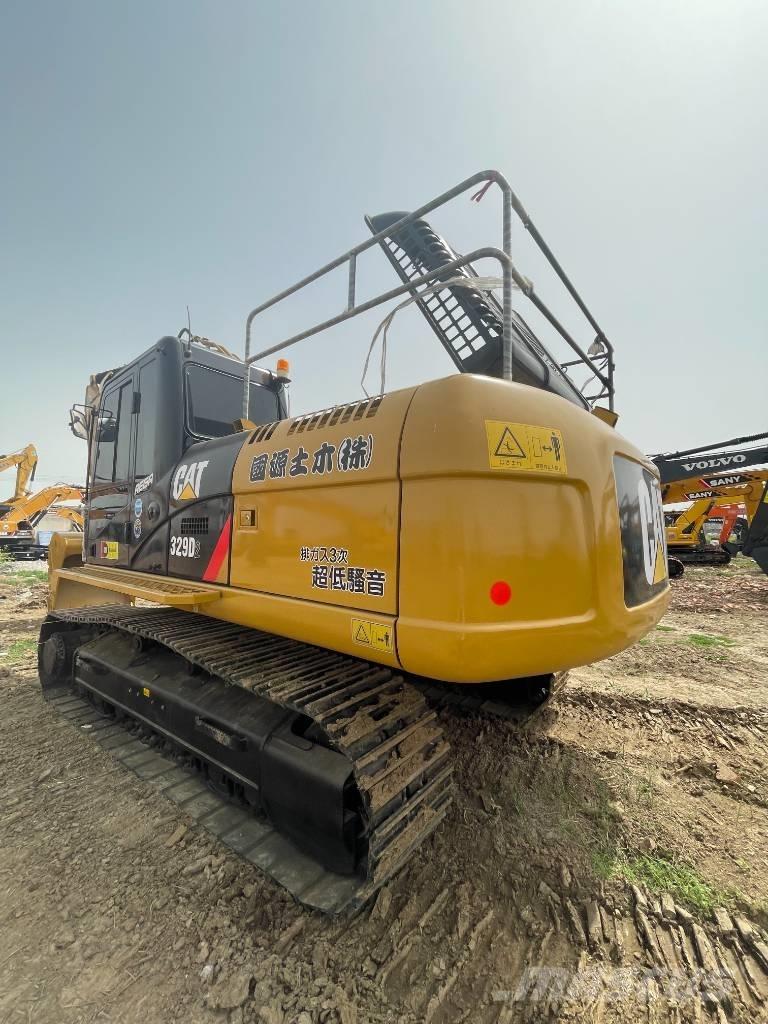 CAT 329D2 Pelle sur chenilles