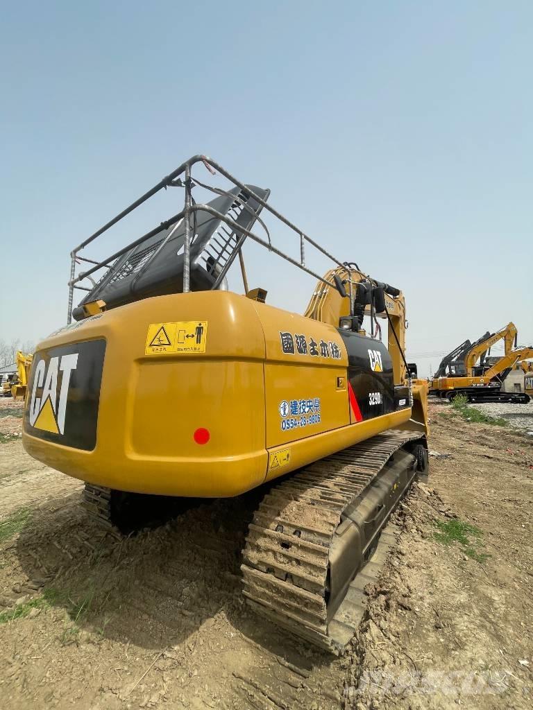 CAT 329D2 Pelle sur chenilles