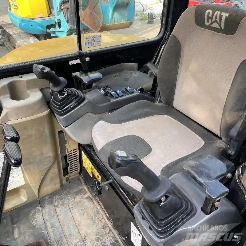 CAT 303.5 C CR Mini pelle < 7t