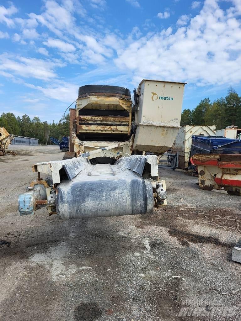 Metso LT 300 GPB Concasseur mobile