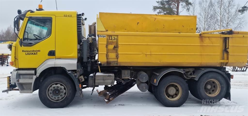 Sisu E11 385 Camions et véhicules municipaux