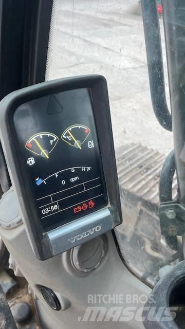 Volvo EC 220 DL Pelle sur chenilles