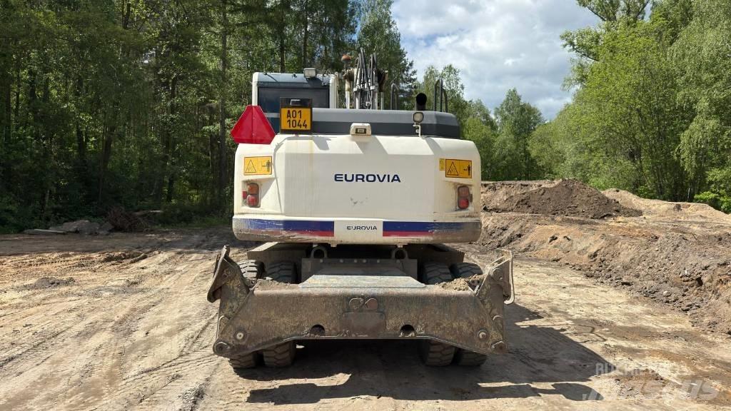 Komatsu PW 148-8 Pelle sur pneus