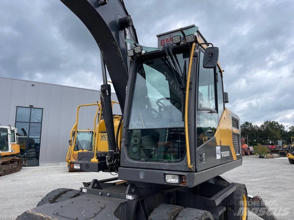 Volvo EW 160 E Pelle sur pneus
