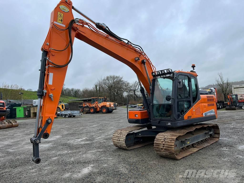 Doosan DX 140 LC Pelle sur chenilles