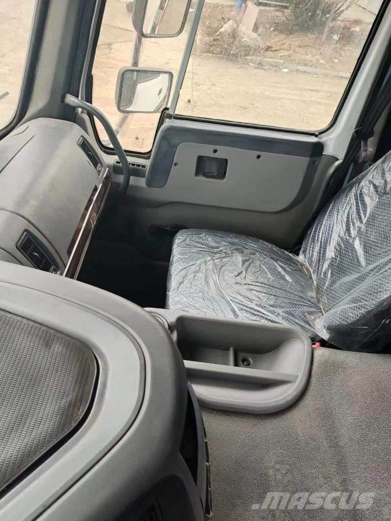 Howo 371 6x4 Camion benne