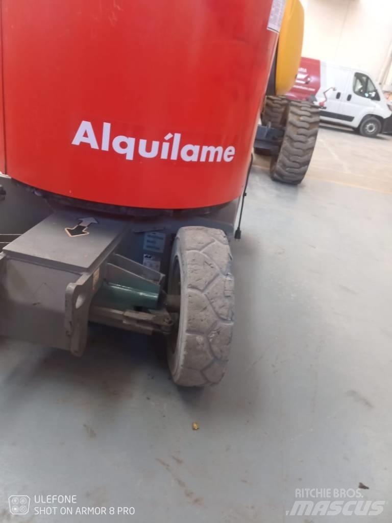 JLG E 300 AJP Nacelles articulées