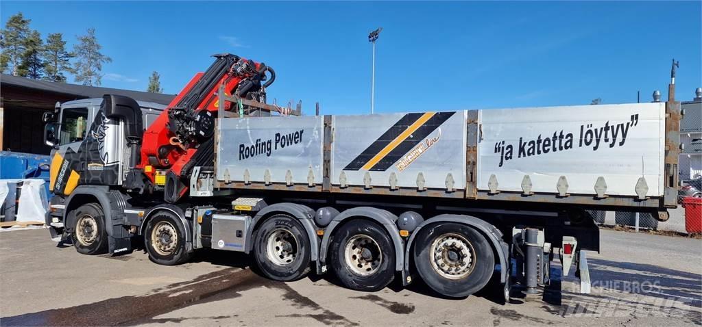 Scania G410 Camion plateau ridelle avec grue