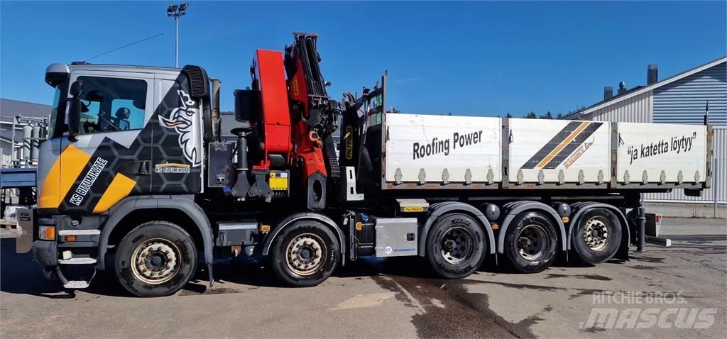 Scania G410 Camion plateau ridelle avec grue
