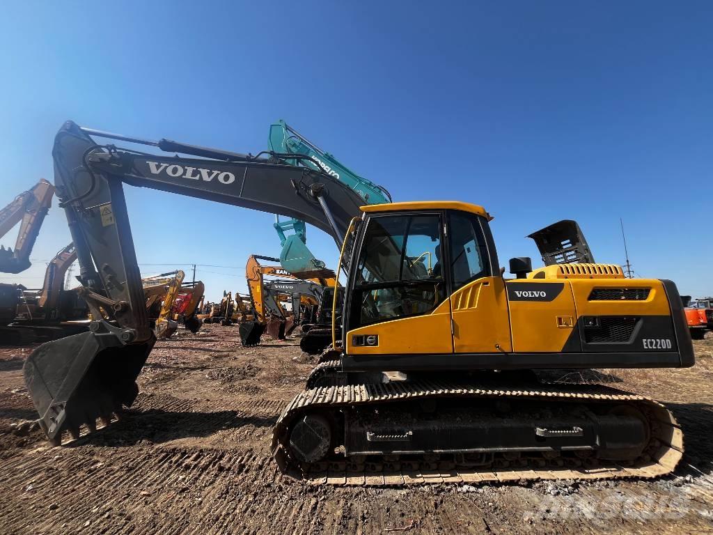 Volvo EC 220 D Pelle sur chenilles