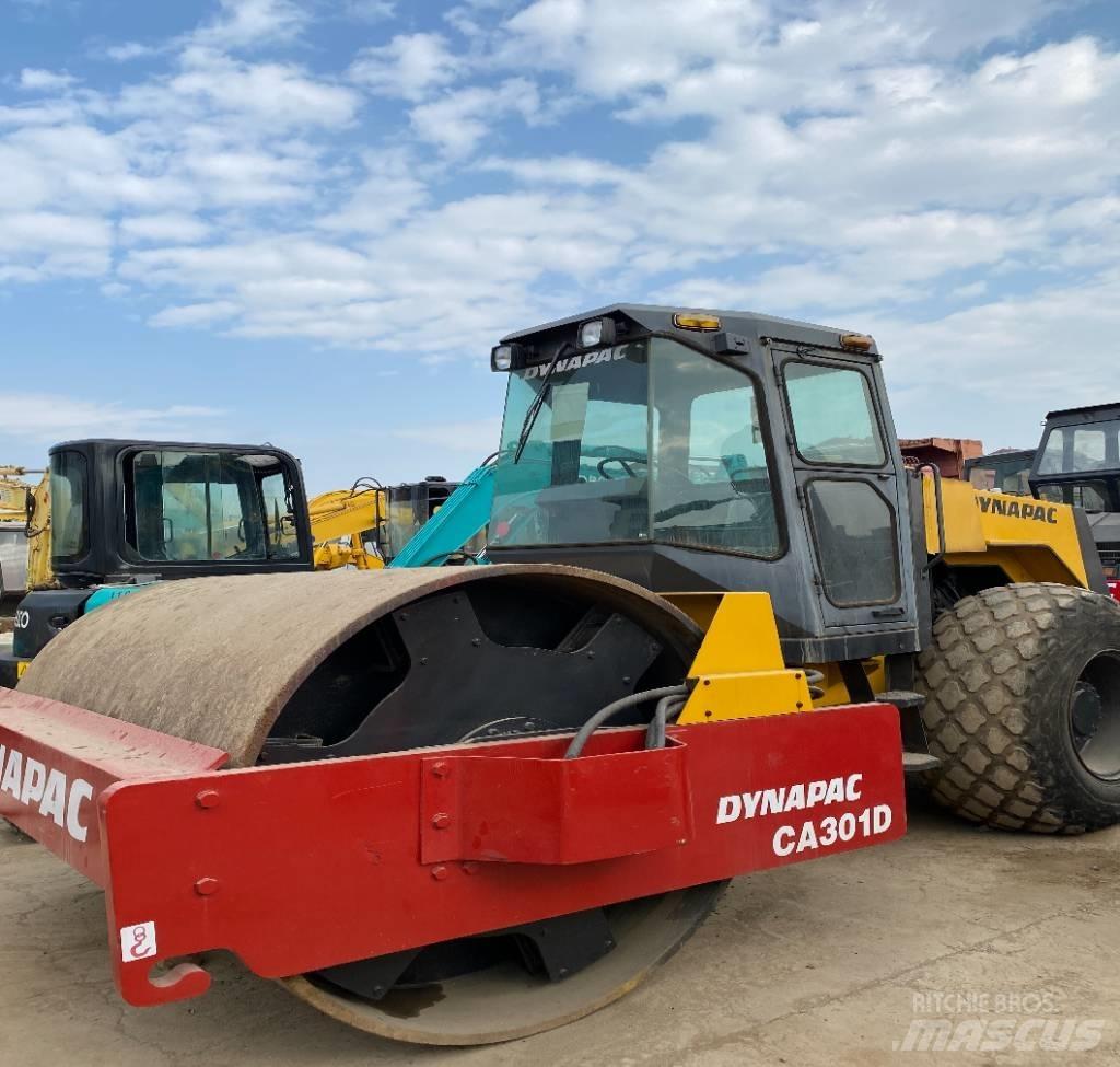 Dynapac CA 301 D Rouleaux monocylindre