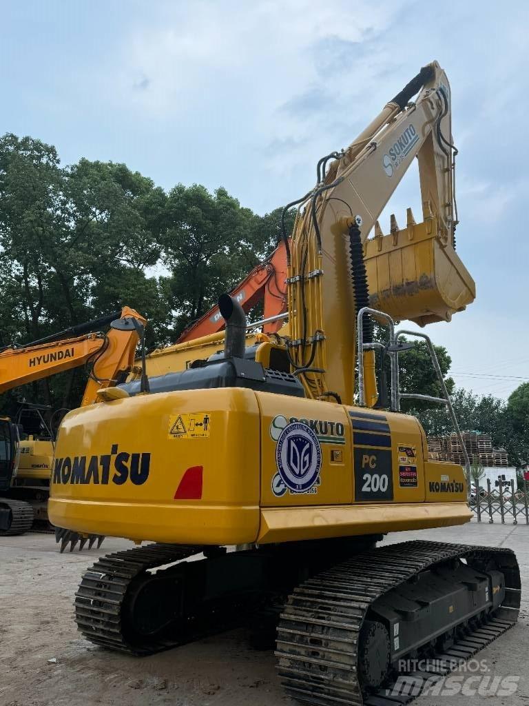 Komatsu PC 200-8 Pelle sur chenilles