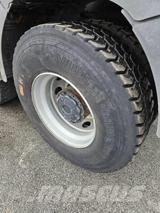 MAN TGA 35.440 8x6 Camion benne