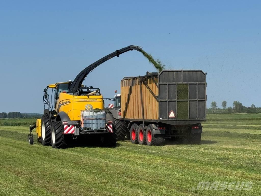 New Holland FR 550 Ensileuse automotrice