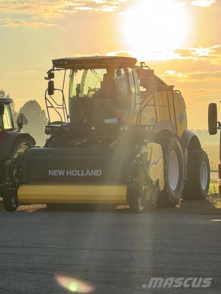 New Holland FR 550 Ensileuse automotrice