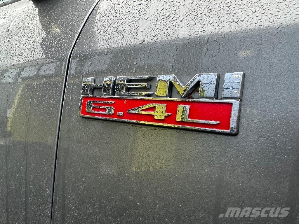 RAM 2500 Tradesman Utilitaire benne