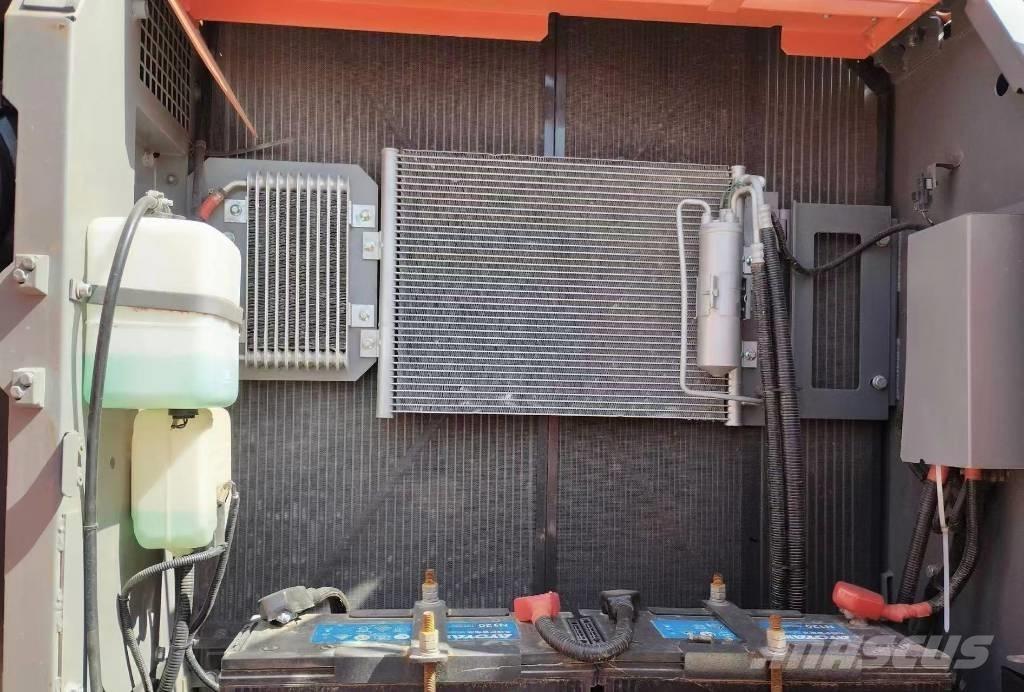 Hitachi ZX 240 Pelle sur chenilles