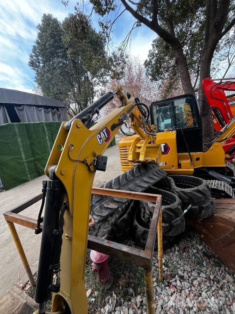 CAT 302 CR Mini pelle < 7t