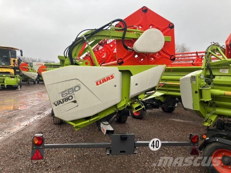 CLAAS TRION 640 Moissonneuse batteuse