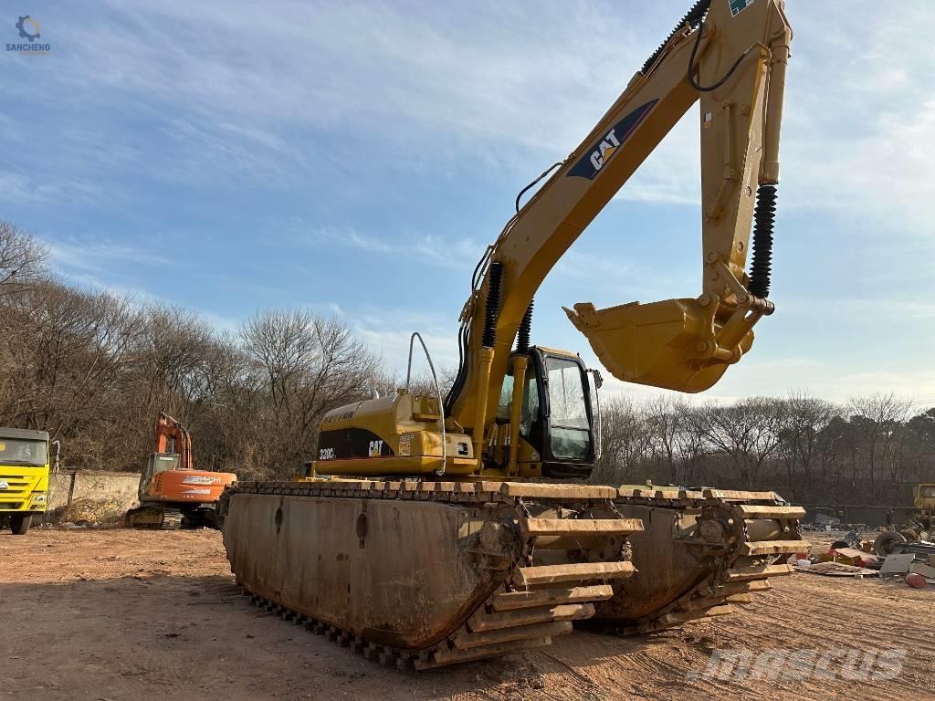 CAT 320 C L Pelles amphibies