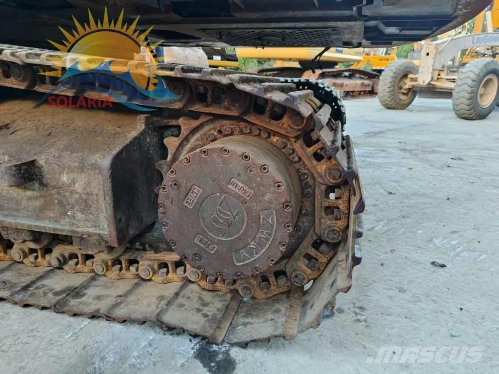 Hyundai R225LC-9T Pelle sur chenilles