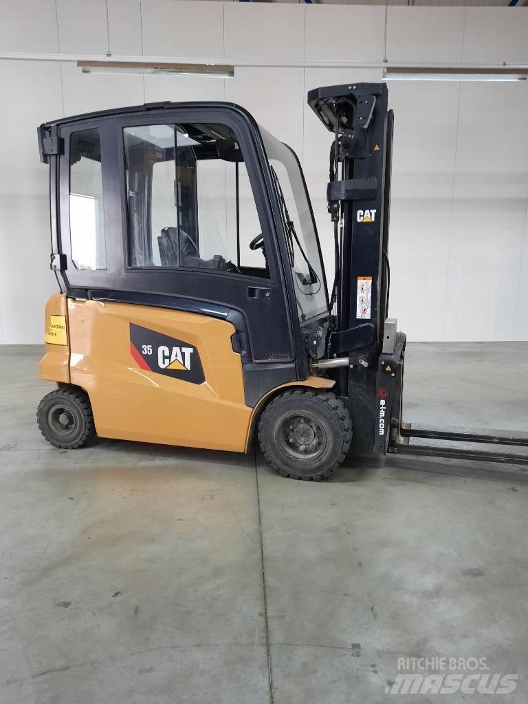 CAT EP35N Chariots élévateurs électriques