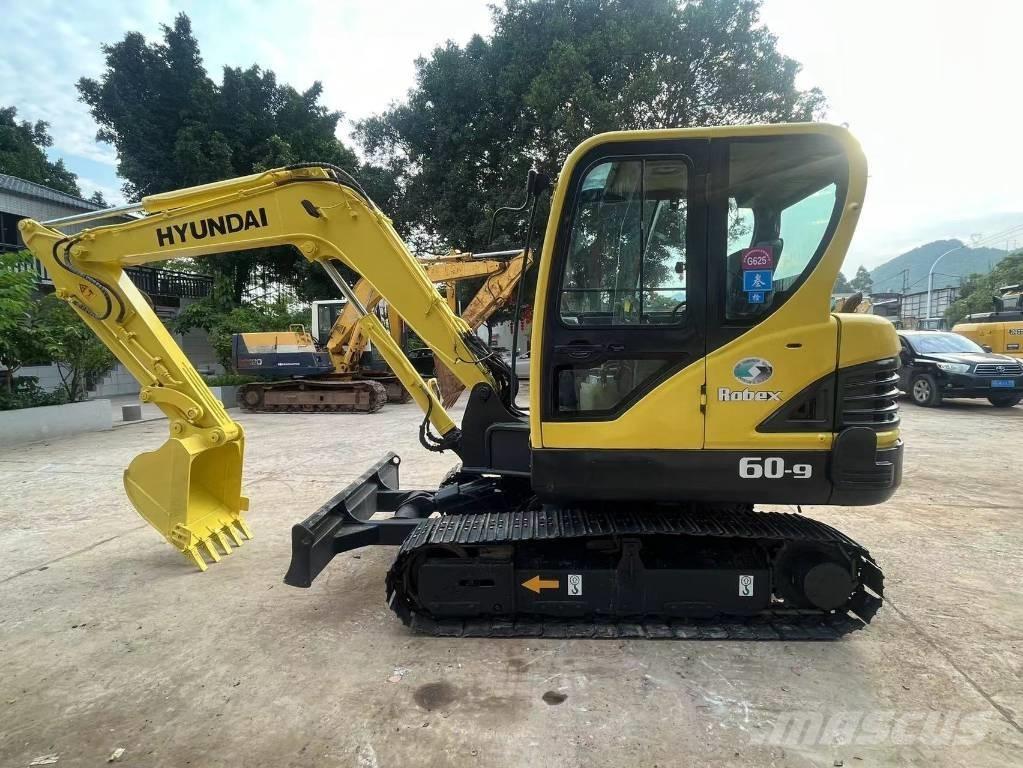 Hyundai R60-9 Pelle sur chenilles