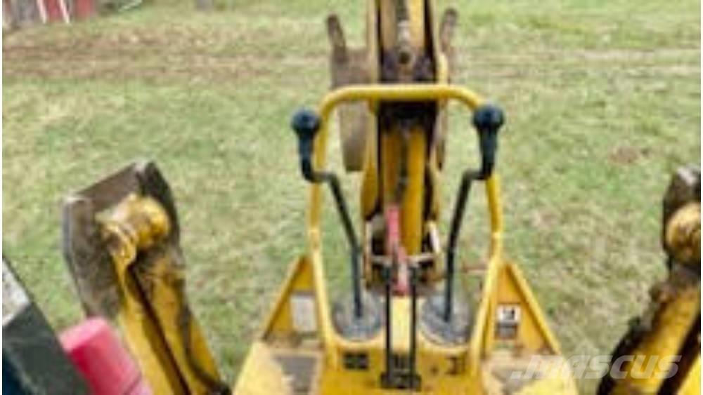 John Deere 110 Tractopelle