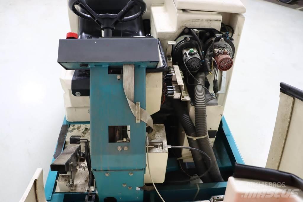 Tennant 7300E Balayeuse / Autolaveuse
