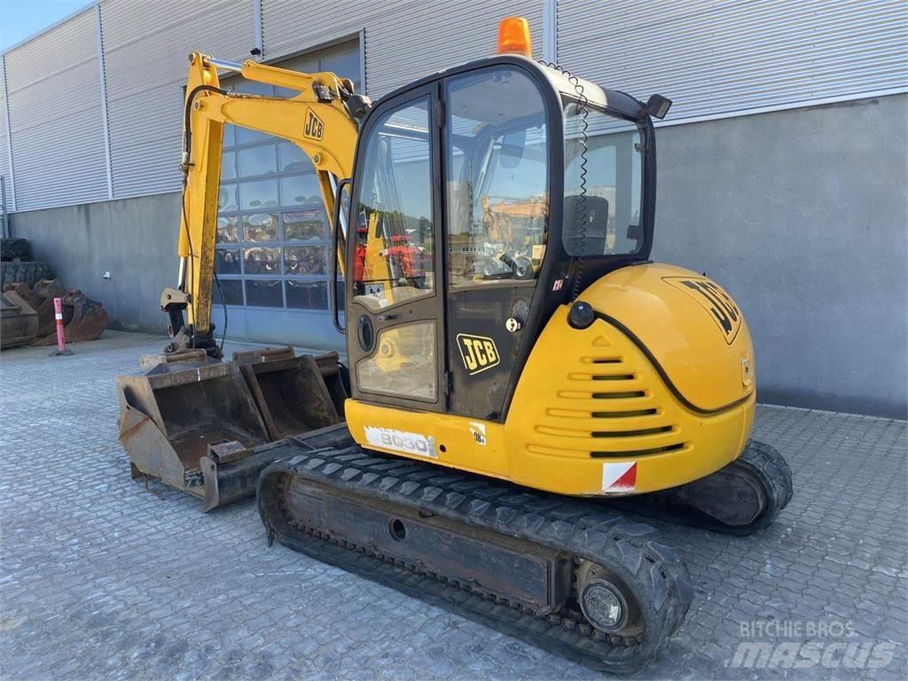 JCB 8060 Pelle sur pneus